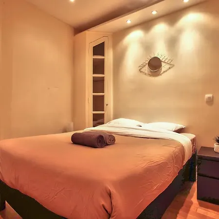Tour Eiffel Sevres - Babylone 1 * Parigi